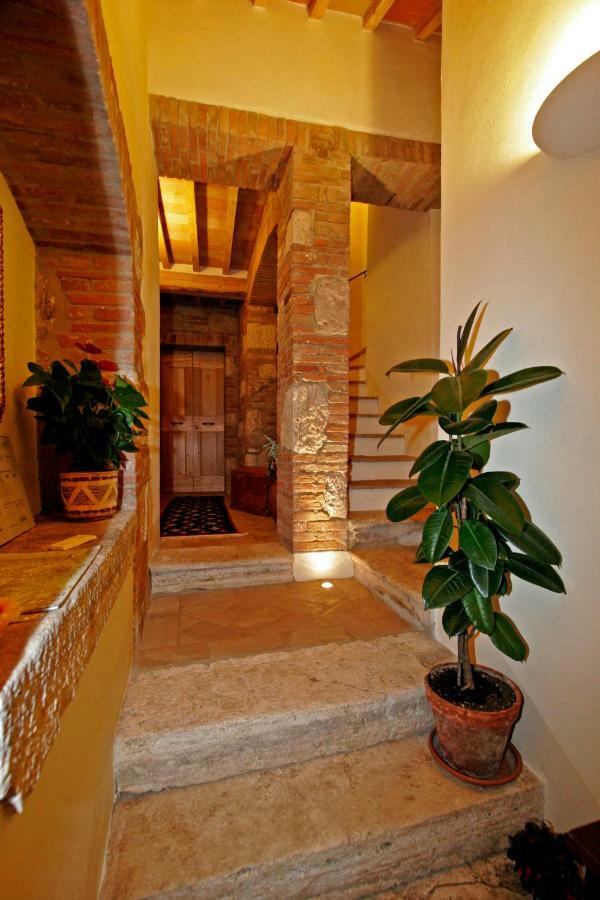 Montepulciano Stazione La Locanda Del Vino Nobile B&B מראה חיצוני תמונה